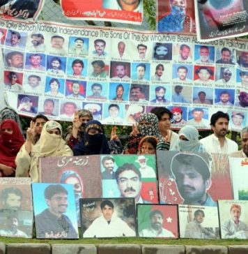 ہمیں خاران چھوڑ کر جانے کی دھمکی دی جا رہی ہے – والدہ گمشدہ عبدالغنی