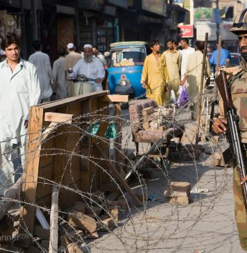 سوات: چوکیوں کے خلاف مظاہرہ کرنے والوں پر غداری کے مقدمات