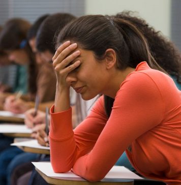 ہر پانچ میں سے ایک کالج طالب علم ڈپریشن کا شکار، تحقیق