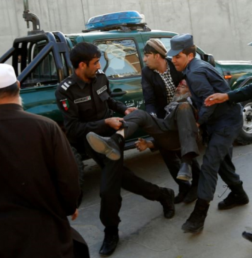 افغانستان : اشرف غنی کے دورہ جلال آباد ، شہر میں خود کش حملہ19 افراد جانبحق