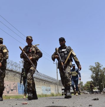 افغانستان : طالبان کے حملوں میں 30 افراد جانبحق