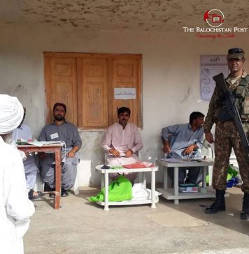 خضدار اور تربت میں امیدواروں کے حمایتیوں کے بیچ مڈبھیڑ، فورسز پر دھاندلی کے الزامات