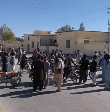 پنجگور بجلی کی عدم فراہمی کے خلاف عوام کا احتجاج