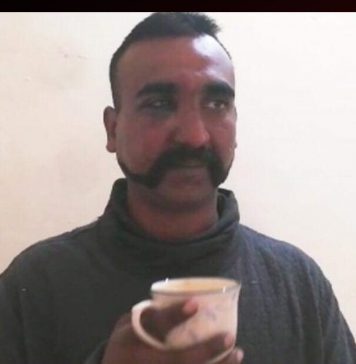 گرفتار بھارتی پائلٹ ابھی نندن واہگہ بارڈر پر بھارت کے حوالے