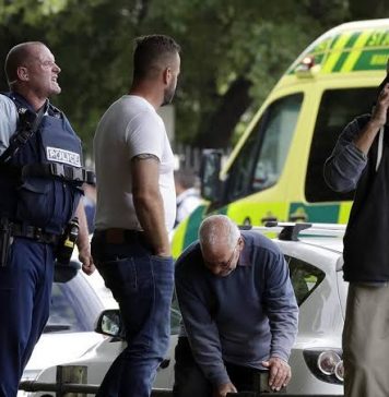 نیوزی لینڈ: دو مساجد پہ حملہ درجنوں افراد جانبحق