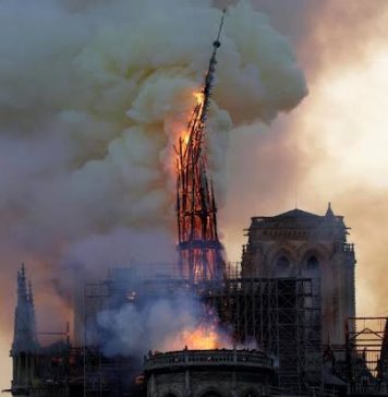 پیرس : آگ سے تباہ گرجا گھر کی تعمیر نو کےلئے ایک ارب ڈالر عطیہ جمع