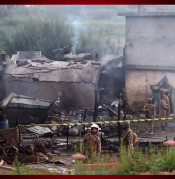 راولپنڈی: پاکستان آرمی کا طیارہ گر تباہ 17 افراد ہلاک