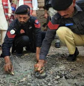 قلات پولیس تھانے پر دستی بم حملہ