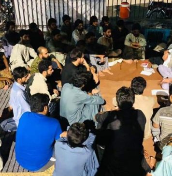 ملتان، بلوچ طلباء کا احتجاجی کیمپ جاری
