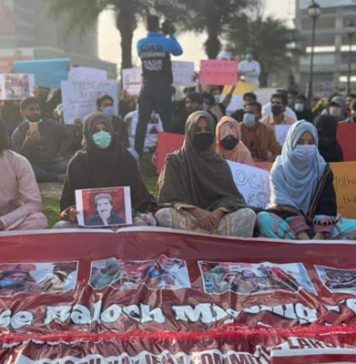 بلوچ انسانیت کی جنگ لڑ رہے ہیں، لاہور میں بلوچ لاپتہ افراد کیلئے احتجاج