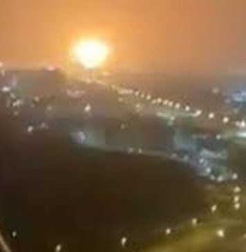 دنیا کی سب سے بڑی بندر گاہ، جبل علی پورٹ میں رات گئے زور دار دھماکہ