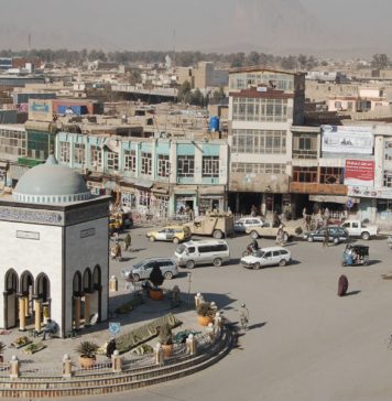 طالبان نے کندھار میں اپنے مخالف 33 سماجی کارکن، صحافی اور قومی معتبرین کو قتل کیا ہے ۔آزاد کمیشن برائے انسانی حقوق افغانستان