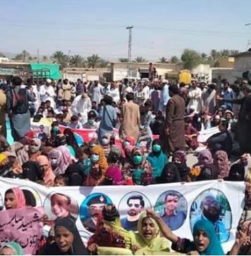 پنجگور: امن و امان کی مخدوش صورتحال، ٹارگٹ کلنگ کے خلاف عوام سراپا احتجاج