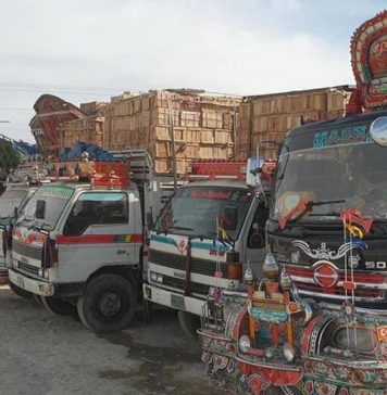 چمن پاکستان افغانستان سرحد پر آج دوسرے روز بھی ایکسپورٹروں کا احتجاج بدستور جاری
