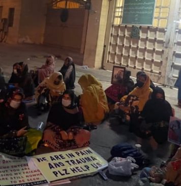 دودا الہی اور گمشاد بلوچ کی جبری گمشدگی کے خلاف کراچی و تربت میں احتجاج