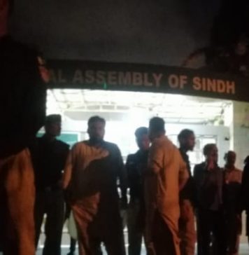 کراچی: لاپتہ افراد کے لواحقین پر پولیس کا تشدد، متعدد گرفتار