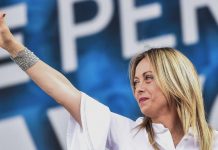 اٹلی: مسولینی کے بعد پہلی انتہائی دائیں بازو کی وزیر اعظم منتخب