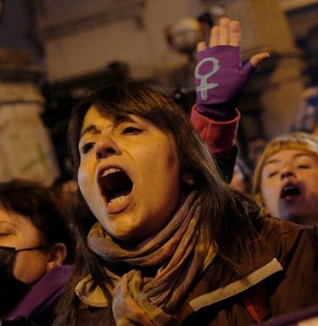 ترکیہ: خواتین پر تشدد کیخلاف ریلی