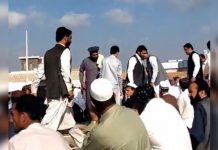 بلوچستان: عید کے خطبے پر مولوی کے خلاف احتجاج، نوجوانوں کا واک آؤٹ