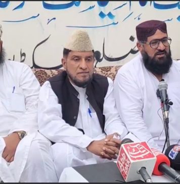 وڈھ میں جنگ کے باعث مرکزی شاہراہ پر سفر مشکل، علاقے میں کاروبار زندگی مفلوج ہے، آل پارٹیز