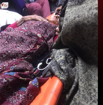 اسلام آباد: دھرنا گاہ میں خاتون بے ہوش، متعدد شرکا کی طبیعت خراب
