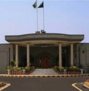 اسلام آباد : لاپتہ بلوچ طلبا بازیابی کیس، نگران وزیراعظم کی عدالت طلبی کا حکمنامہ جاری