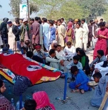 ہدایت لوہار کو سائیں جی ایم سید کے پہلو میں سپرد خاک