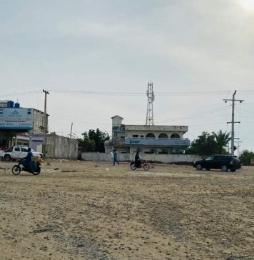 گوادر: بلوچ یکجہتی کمیٹی کے کیمپ کو رات گئے پولیس اکھاڑ کر لے گئی