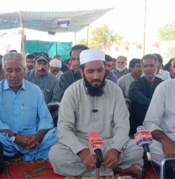 پنجگور: صابر نور اور عابد نور بازیاب نہ ہوسکے، دھرنا ایف سی کیمپ گیٹ پر منتقل کرینگے۔ اہلخانہ