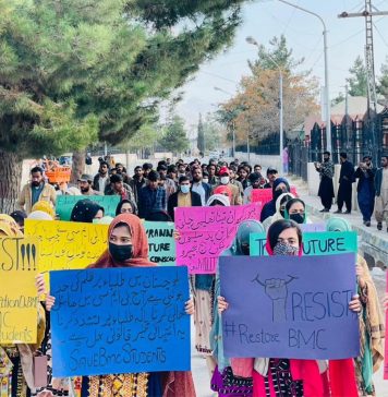 بولان میڈیکل کالج کے طلباء کا دھرنا پانچویں روز بھی جاری