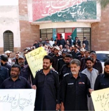 بلوچستان: لیویز کو پولیس میں ضم کرنے کے فیصلے خلاف اہلکاروں کا احتجاج جاری