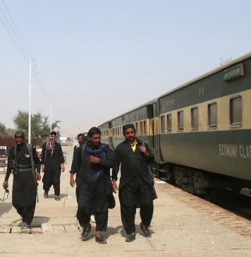 بلوچستان: بولان پاس پر جعفر ایکسپریس پر مسلح حملہ