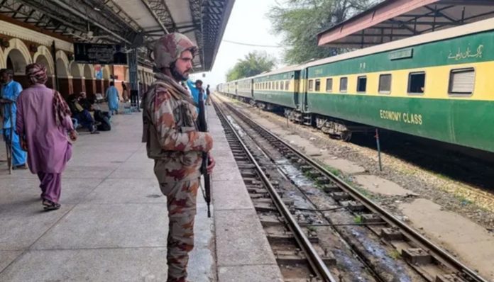 جعفر ایکسپریس - ٹرین