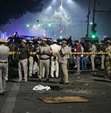 دلی میں کار دھماکے میں متعدد ہلاکتیں