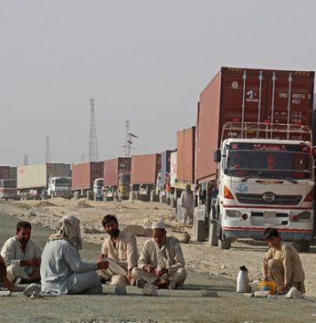 افغان سرحد کی بندش باعث بلوچستان میں مال برادر گاڑیوں کے ڈرائیور مشکلات کا شکار