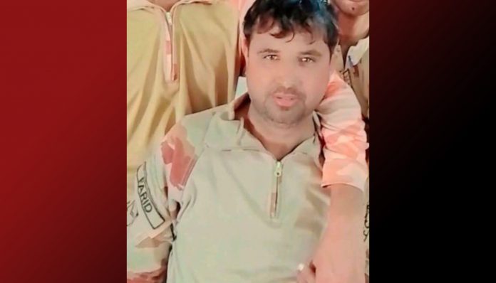 B5EAABA8-FC9D-4A1D-815C-F4C4EA1B869C