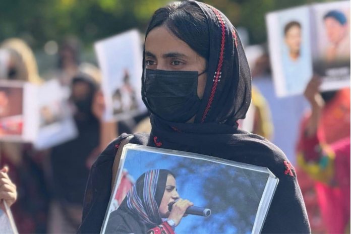 7C021DD9-DEA8-4F0C-9D7E-D1F2E2C9A3B6