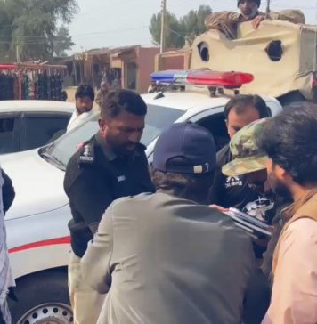 ڈیرہ مراد جمالی: بلوچ طلباء کے کتاب اسٹال پر پولیس کارروائی، کتابیں ضبط، منتظمین گرفتار