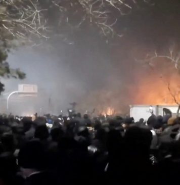 ایران میں احتجاجی مظاہرے، ’مرنے والوں کی تعداد 500 سے بڑھ گئی‘