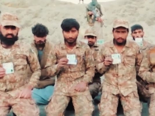 بی ایل اے کی جانب سے نئی ویڈیو جاری، زیرِ حراست فوجی اہلکاروں کی سروس کارڈز کے ساتھ اپیل