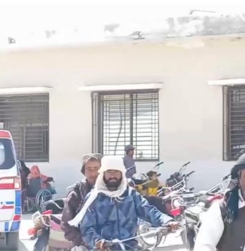 پنجگور: پاکستانی فورسز کی گاڑی پر فائرنگ، دو خواتین جاں بحق، تین زخمی