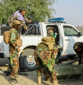 پاکستانی جیٹ طیاروں کی کندهار میں بمباری، تورخم سرحد پر جھڑپیں جاری