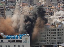 اسرائیلی فوج کا لبنان پر شدید حملوں کا اعلان: ’10 منٹ میں 100 اہداف کو نشانہ بنایا گیا‘