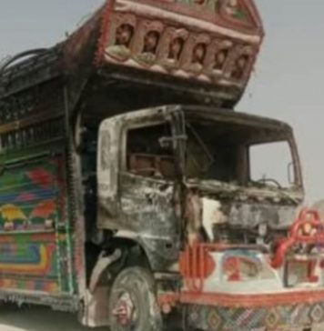 پنجگور: مسلح افراد کی ناکہ بندی، متعدد گاڑیوں پر فائرنگ