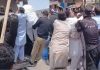 کوئٹہ: بجٹ اجلاس کے دوران گرینڈ الائنس کا اسمبلی کی جانب مارچ، پولیس شیلنگ اور گرفتاریاں