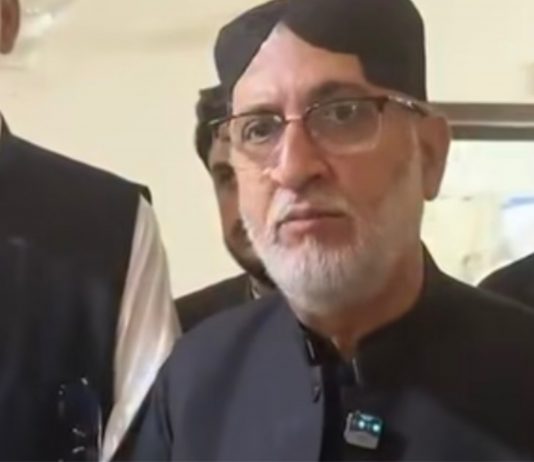 پہلے اپنا گھر سنبھالیں، پھر دنیا کے معاملات حل کریں۔ اختر مینگل