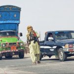 خاران، دالبندین، ڈھاڈر: مرکزی شاہراہوں پر مسلح افراد کی ناکہ بندیاں، سیکورٹی چوکی تباہ