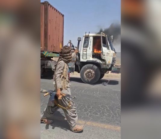 چاغی: تجارتی روٹ پر تجارتی گاڑیاں و فورسز رسد ضبط