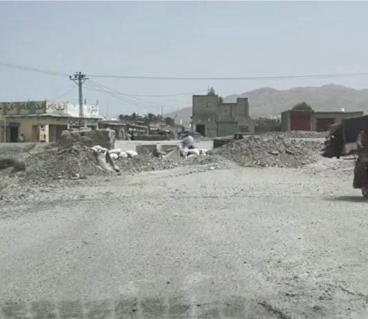 سیکیورٹی خدشات: قلات محصور، نوشکی میں سخت پابندیاں برقرار