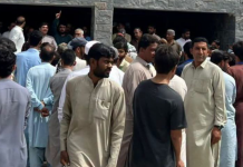 تربت: ایف سی کے رویے کے خلاف طبی عملے کا احتجاج، تربت ٹیچنگ اسپتال میں طبی خدمات کا بائیکاٹ جاری